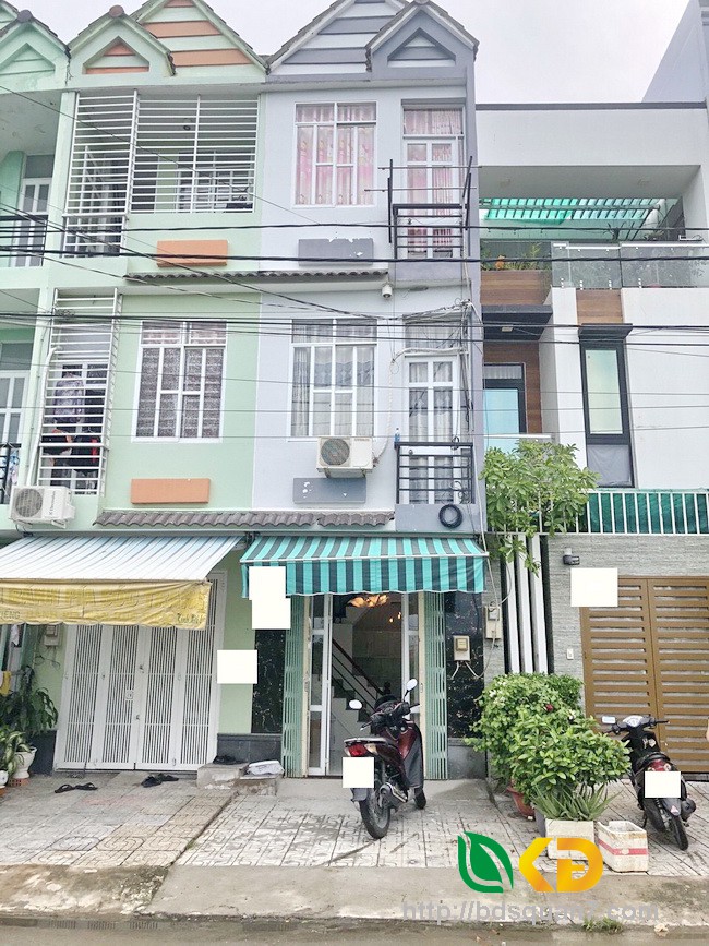 Bán nhà 2 lầu đẹp mặt tiền hẻm 1979 đường Huỳnh Tấn Phát Nhà Bè